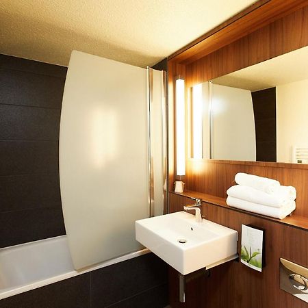 Campanile Pau Est-Bizanos Hotel Ngoại thất bức ảnh