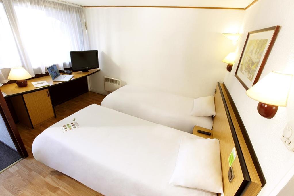 Campanile Pau Est-Bizanos Hotel Ngoại thất bức ảnh